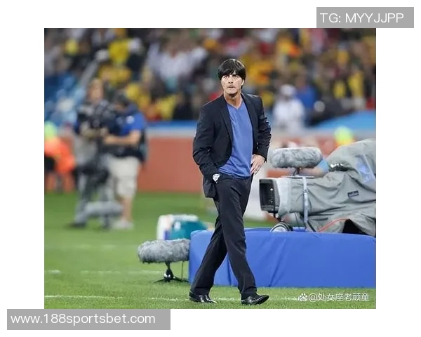 勒夫表示基米希若能胜任中场核心将被安排在右路位置