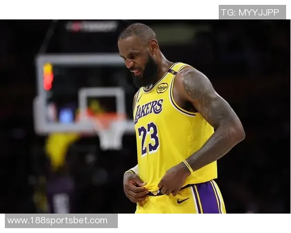 王猛回顾詹姆斯决定2的影响朋友们熬夜后纷纷吐槽不已 王猛回顾詹姆斯决定2的影响朋友们熬夜后纷纷吐槽不已