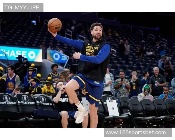 克莱首节短暂出战5分钟表现平平仅得4分助球队开局稳健