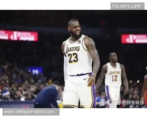 雄鹿队小凯文波特因左脚踝扭伤缺席接下来两场客场比赛 雄鹿队小凯文波特因左脚踝扭伤缺席接下来两场客场比赛