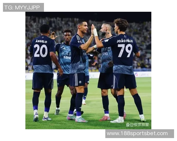 菲利克斯谈与C罗合作感受：轻松踢球找回昔日自我