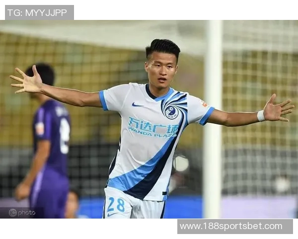 新鹏城半场领先国安埃杜加西亚韦斯利进球林良铭错失良机 新鹏城半场领先国安埃杜加西亚韦斯利进球林良铭错失良机