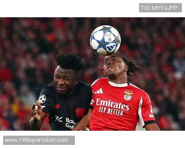 瑞天空报道曼联纽卡法兰克福争夺阿贾克斯17岁中场新星莫吉奥 瑞天空报道曼联纽卡法兰克福争夺阿贾克斯17岁中场新星莫吉奥