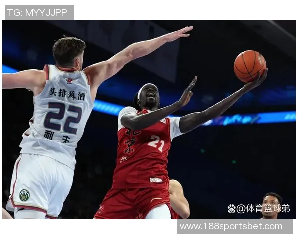 科塔表现出色9投7中轻松拿下15分8篮板2助攻2抢断1盖帽助力球队胜利